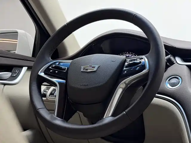 Cadillac XTS 2017 — фото 17