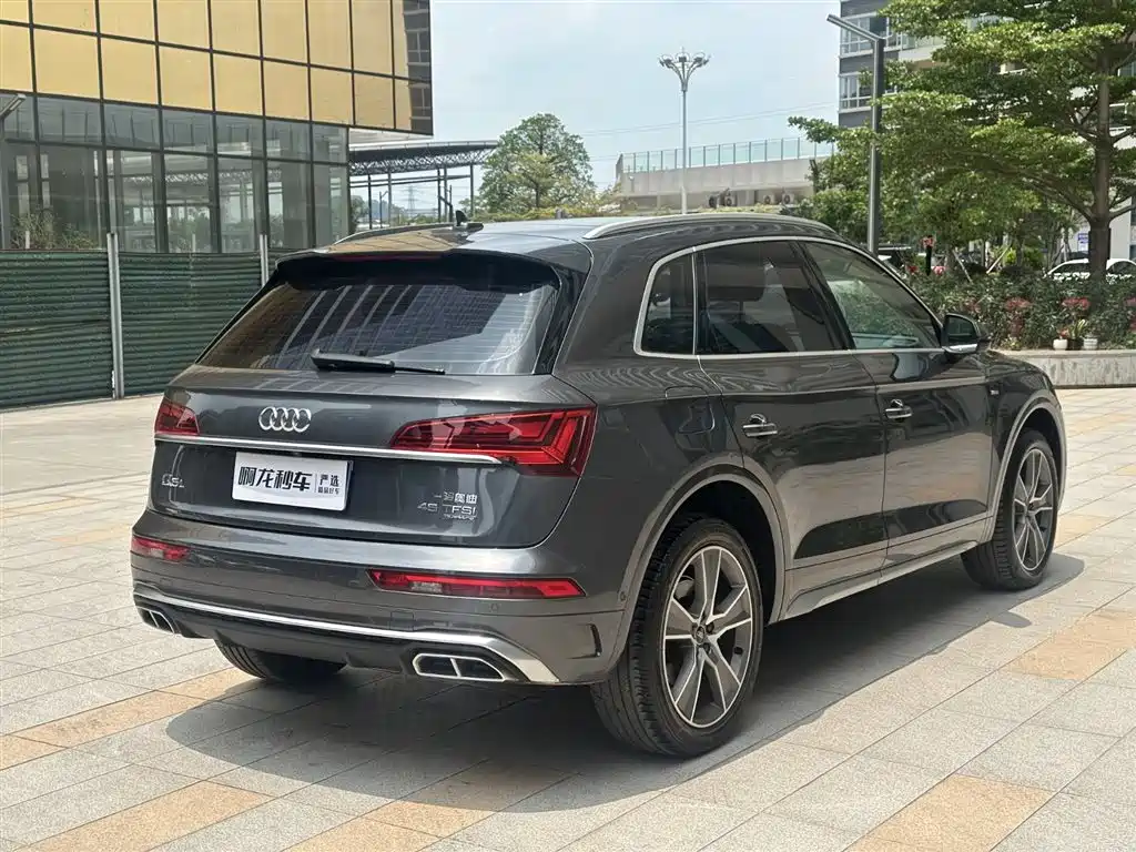 Audi Q5L 2021 — фото 4