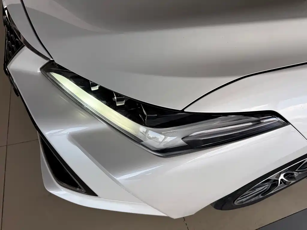 Toyota Avalon 2023 — фото 18