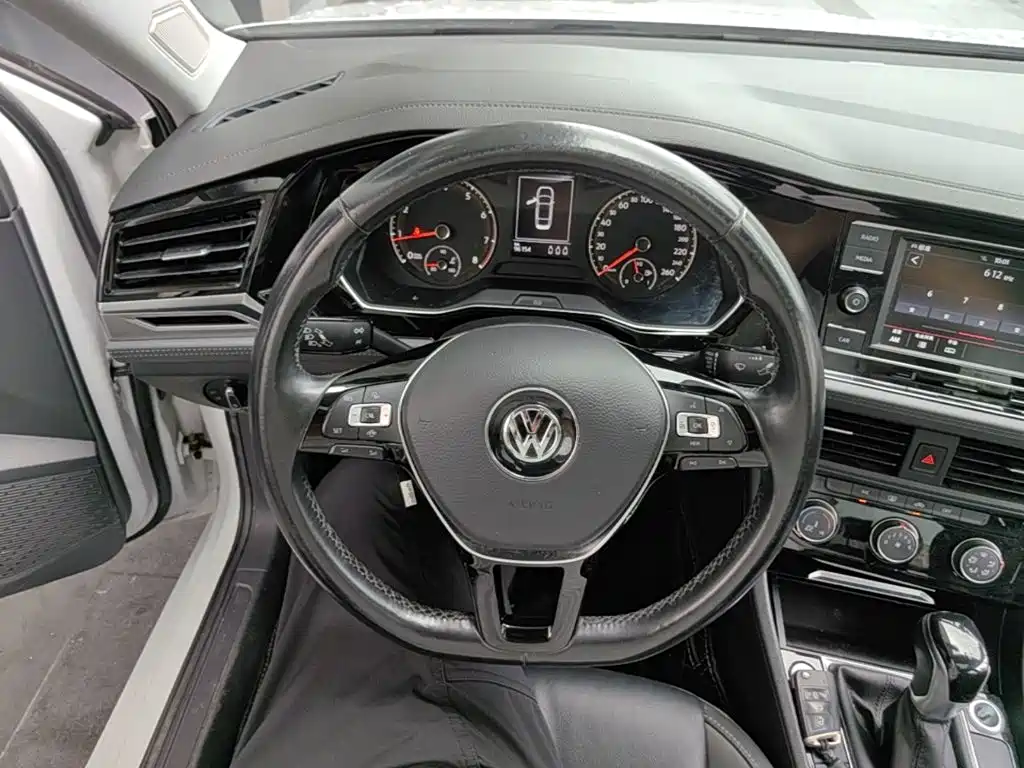 Volkswagen Sagitar 2020 — фото 11