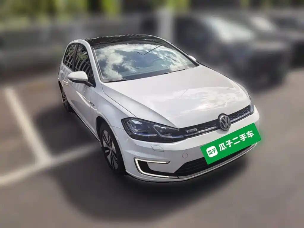 Volkswagen Golf Pure Electric 2021 — фото 24