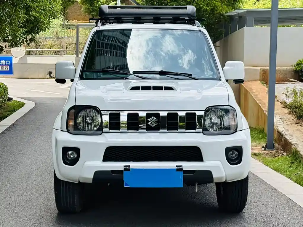 Suzuki Jimny 2013 — фото 2
