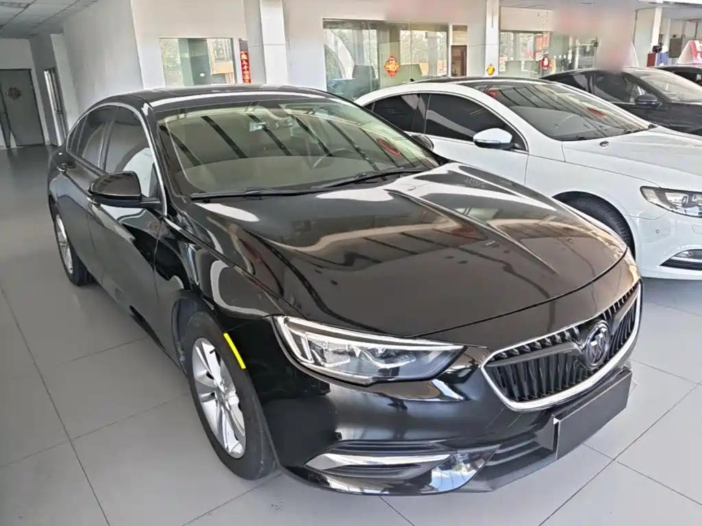 Buick Regal 2018 — фото 4