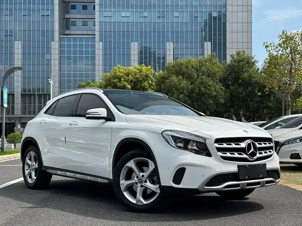 Mercedes-Benz GLA 2019