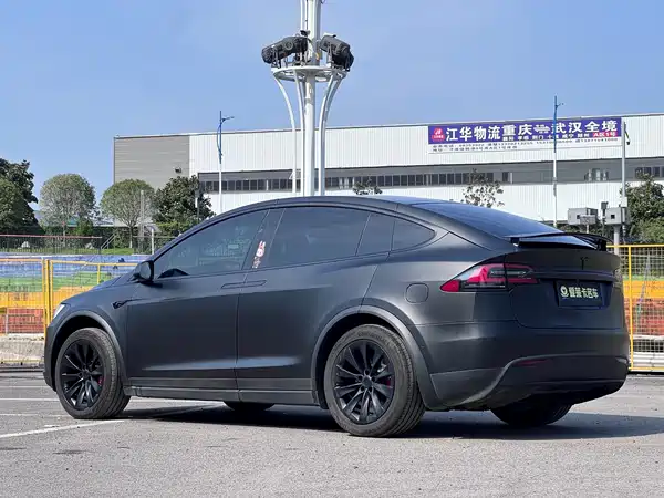 Tesla Model X 2020