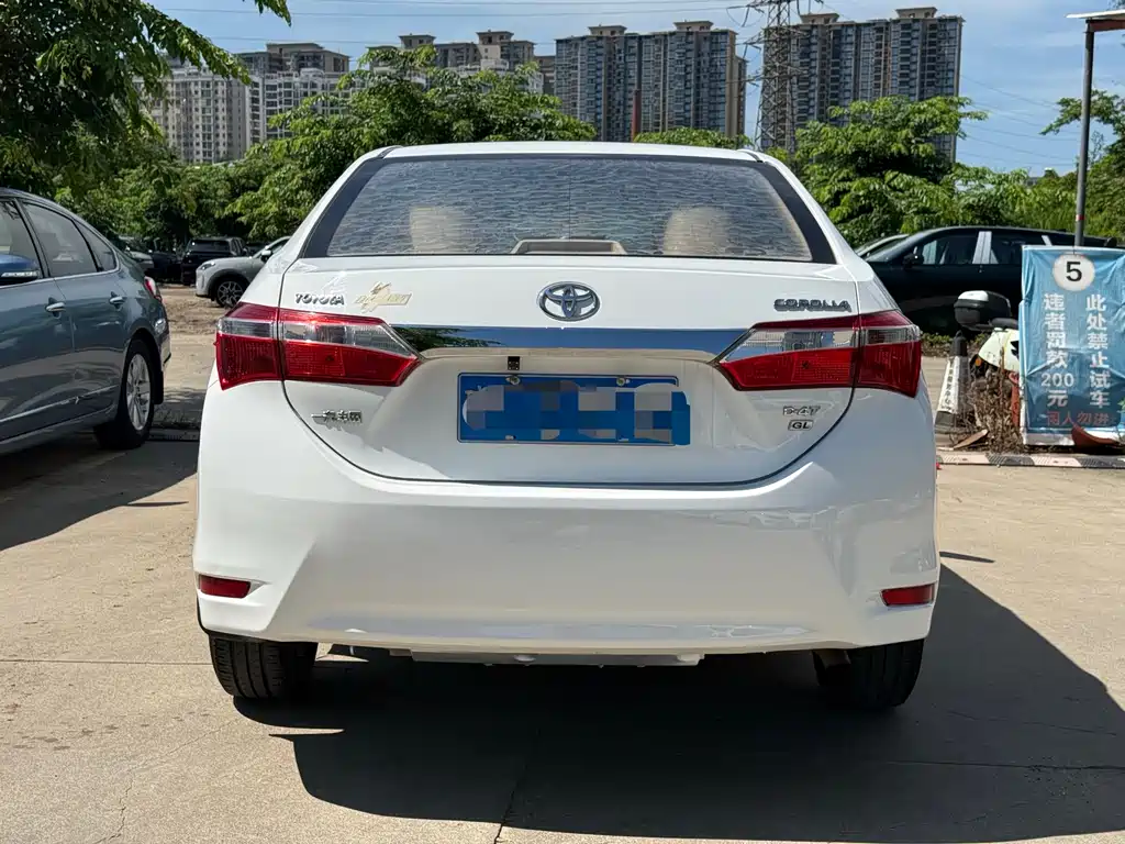 Toyota Corolla 2017 — фото 8