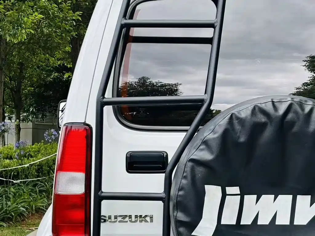 Suzuki Jimny 2013 — фото 18