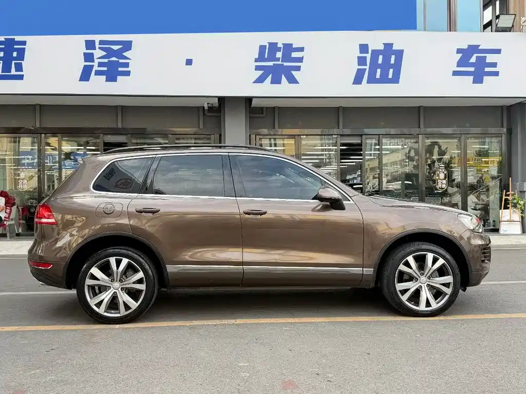 Volkswagen Touareg 2015 — фото 4