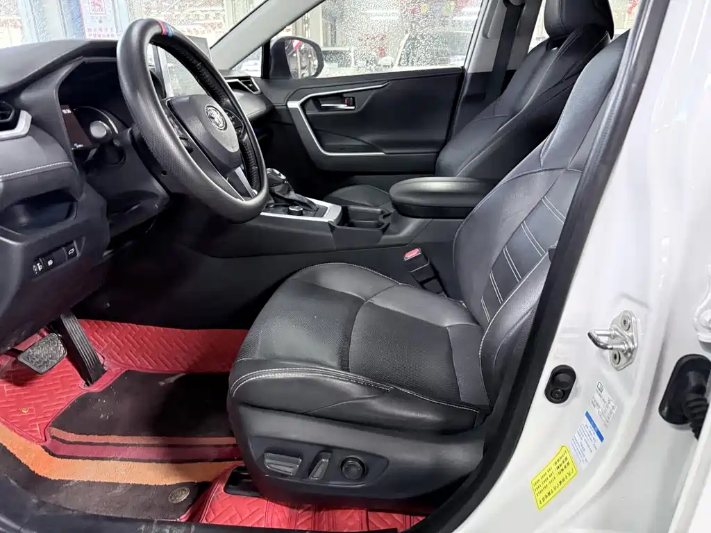 Toyota Wildlander 2022 — фото 10