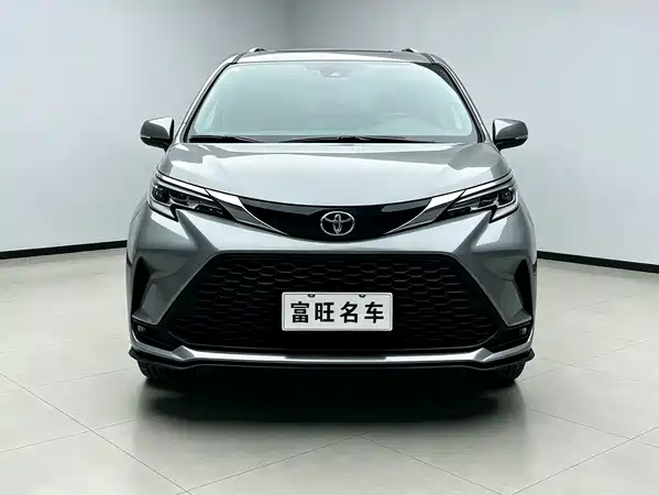 Toyota Granvia 2024