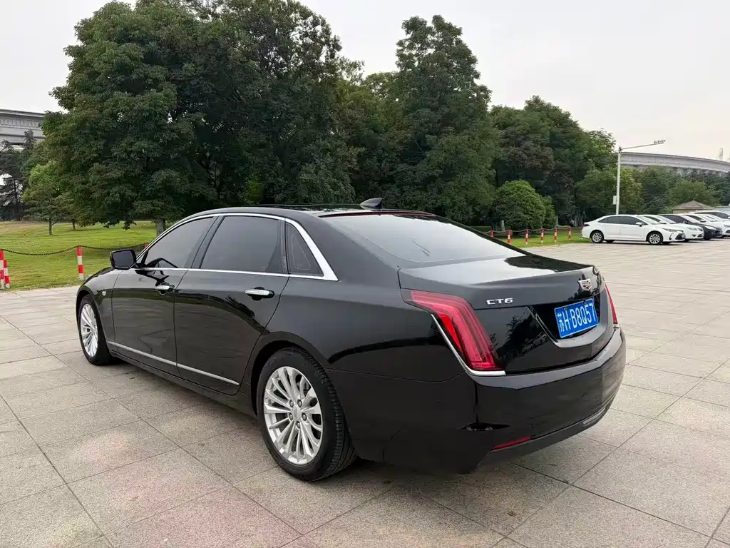 Cadillac CT6 2017 — фото 8