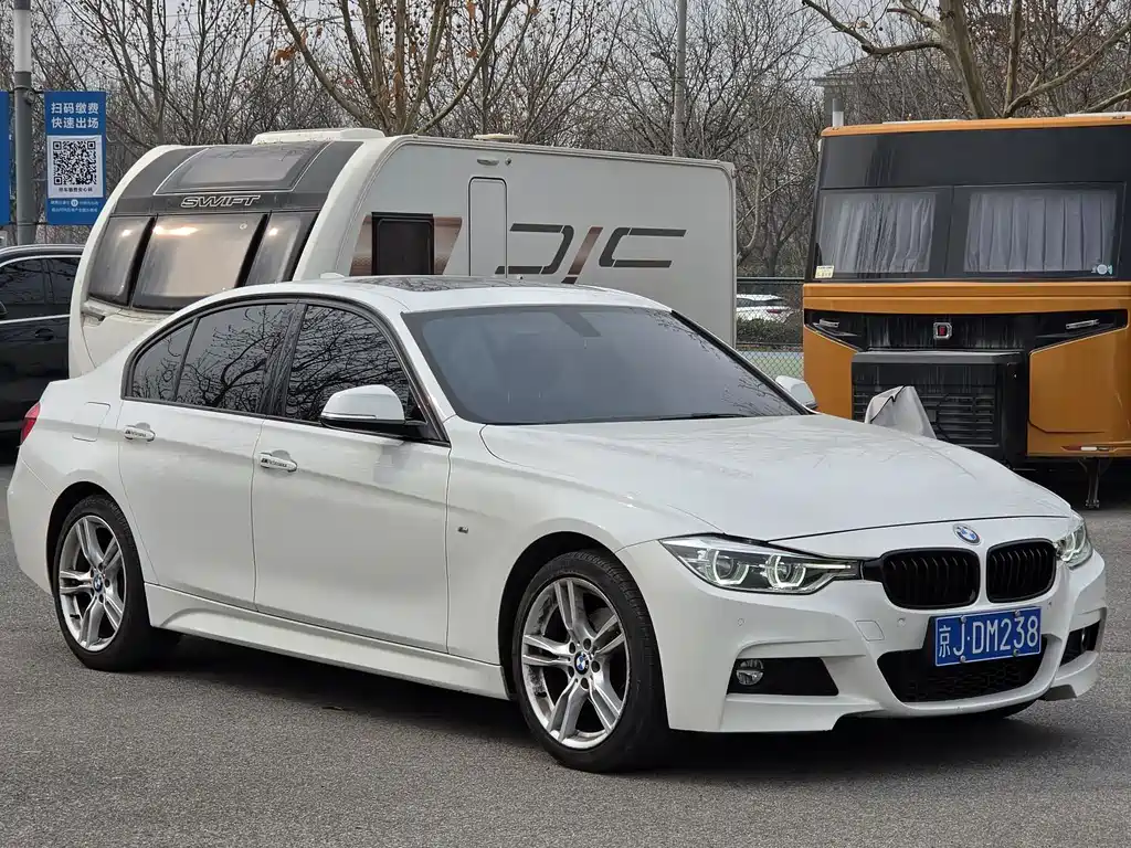BMW 3 Series 2017 — фото 1