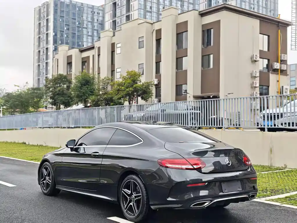 Mercedes-Benz C-Class 2021
