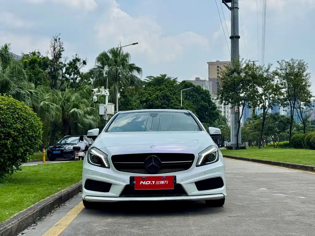 Mercedes-Benz A-Class 2015