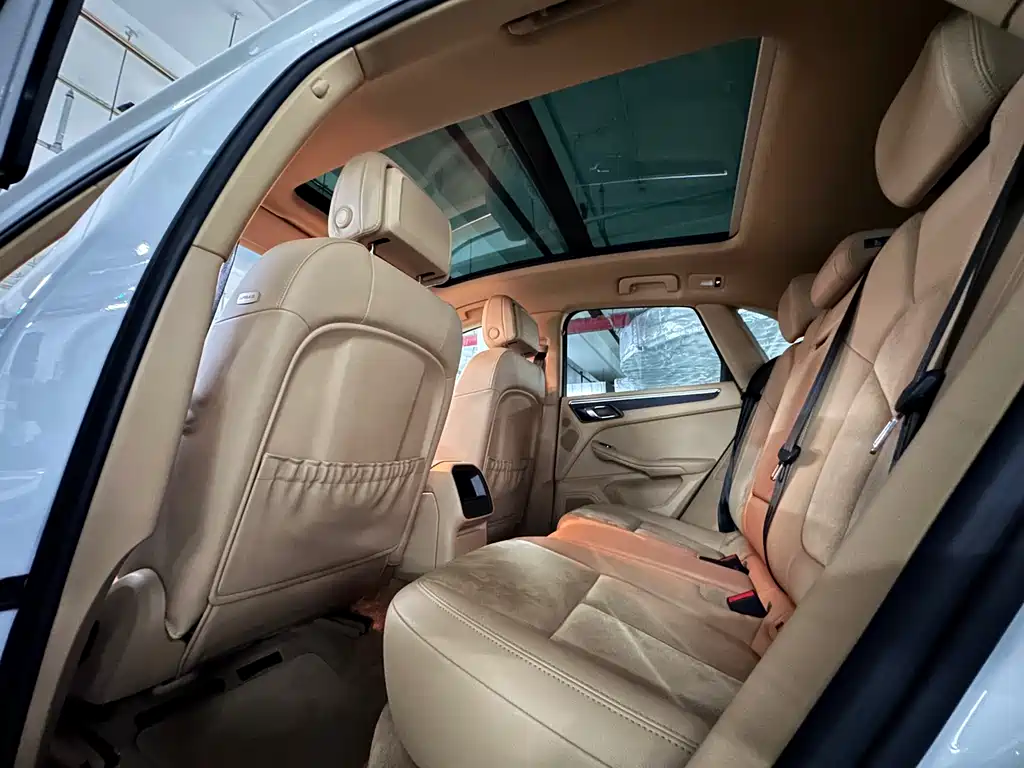 Porsche Macan 2016 — фото 16