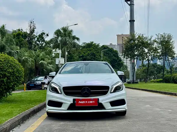 Mercedes-Benz A-Class 2015
