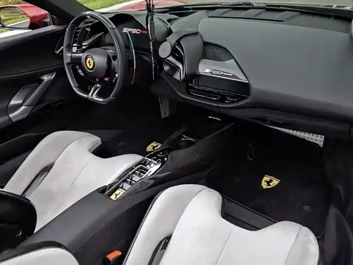 Ferrari SF90 2023 — фото 2