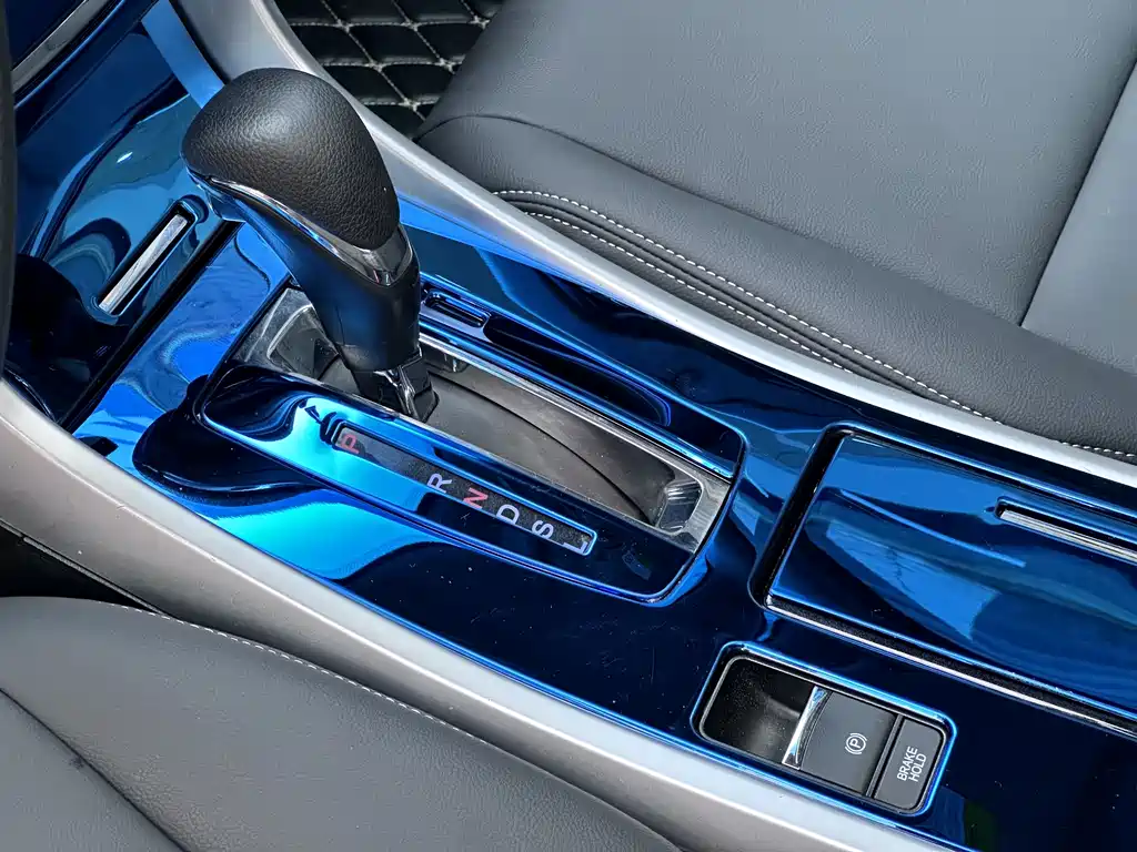 Honda Accord 2016 — фото 17