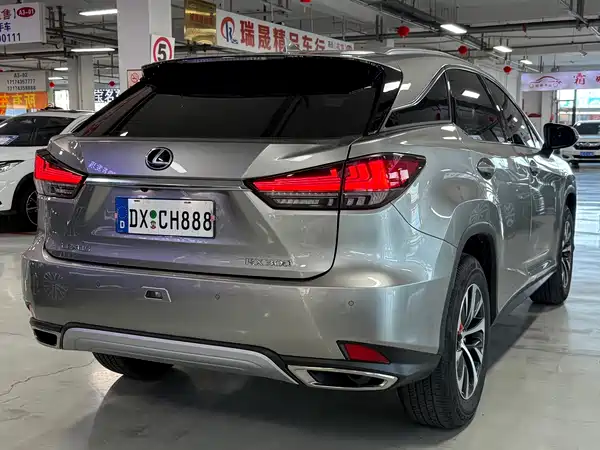 Lexus RX 2022