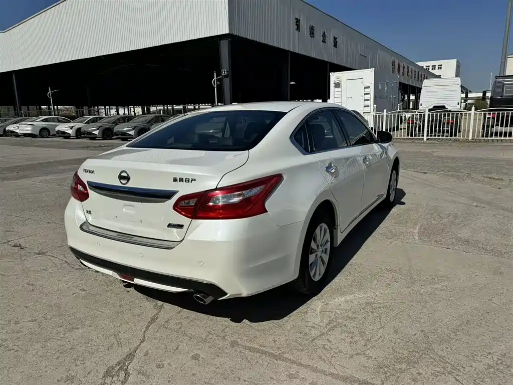 Nissan Teana 2017 — фото 13