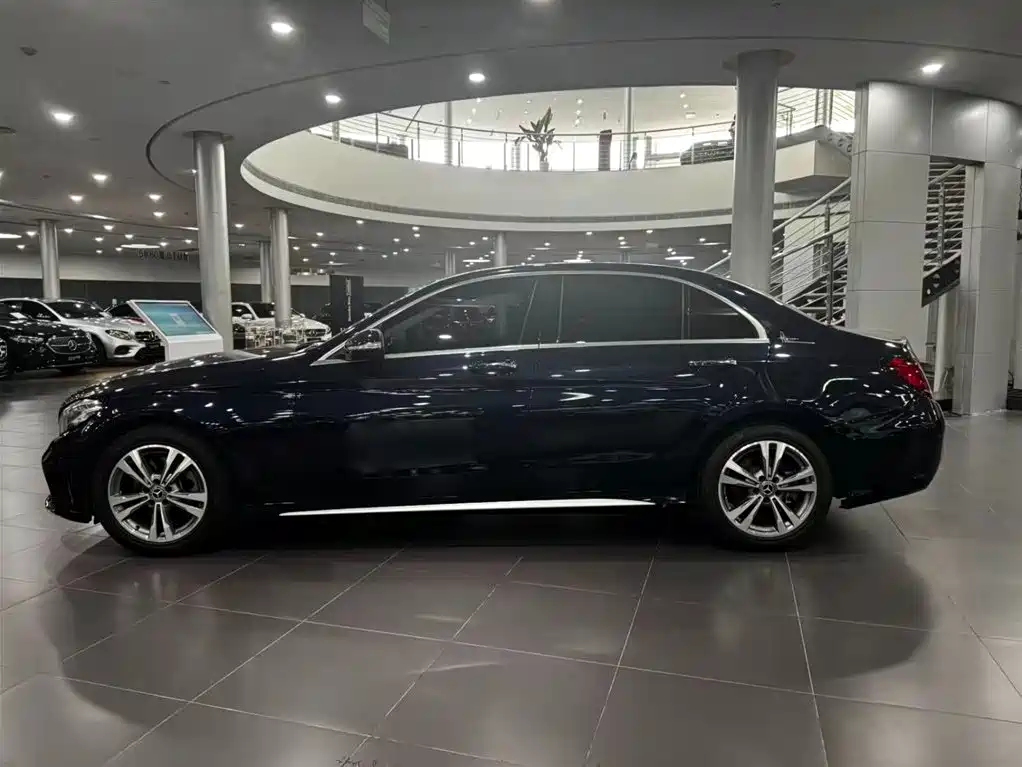 Mercedes-Benz C-Class 2019