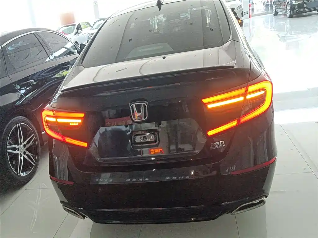 Honda Accord 2023 — фото 4