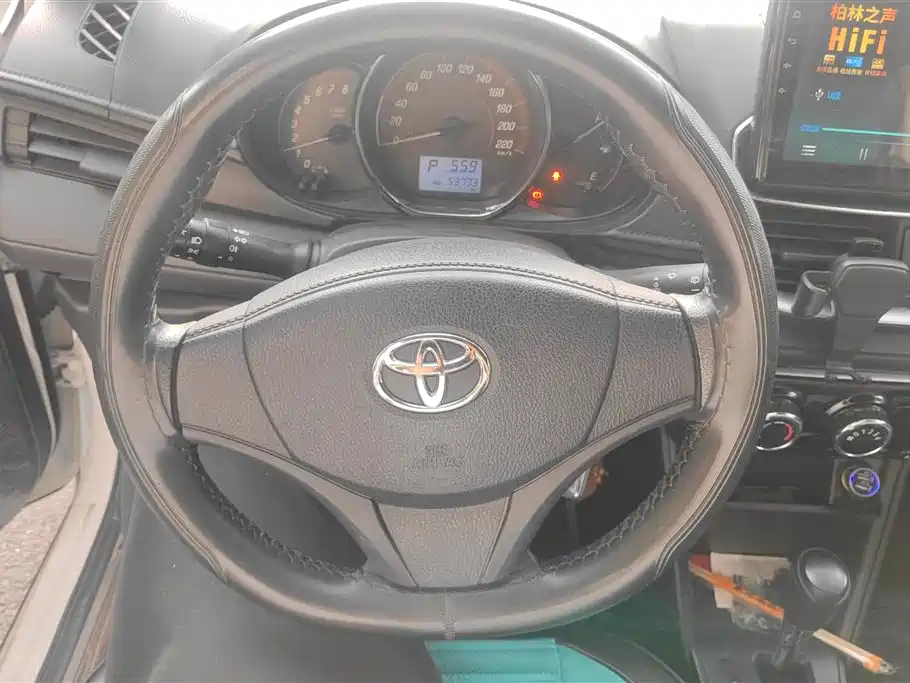 Toyota Yaris L 2020 — фото 15
