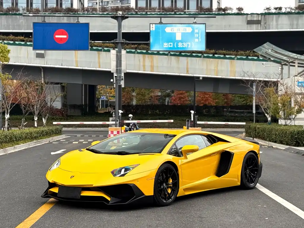 Lamborghini Aventador 2012 — фото 3