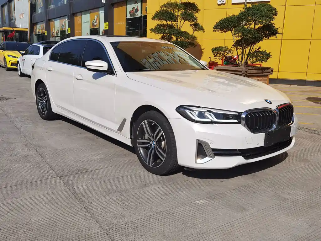 BMW 5 Series 2023
