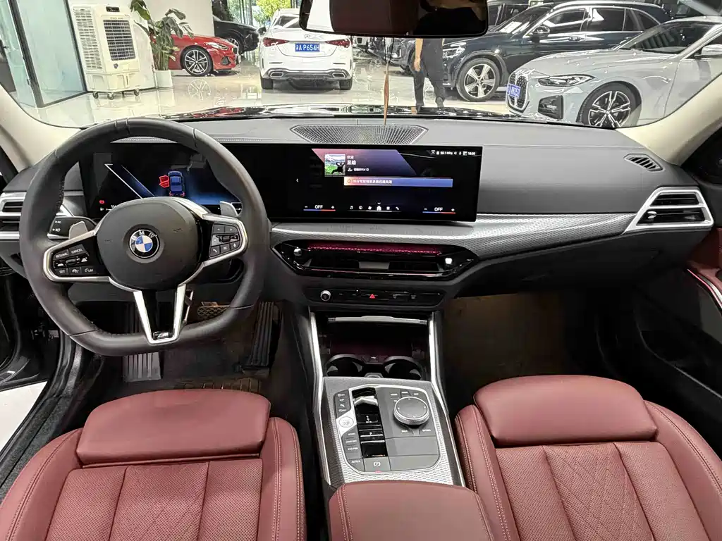 BMW 3 Series 2025