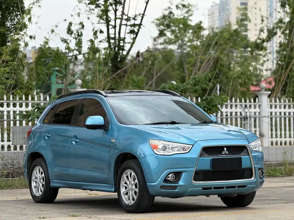 Mitsubishi ASX 2011