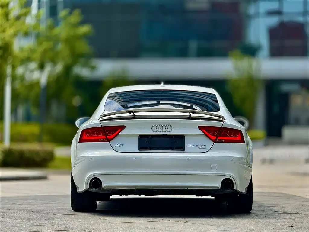 Audi A7 2014 — фото 8