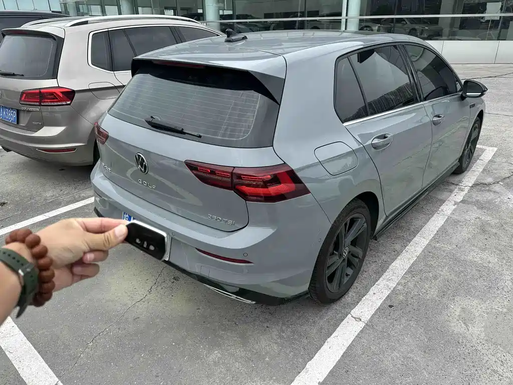 Volkswagen Golf 2023