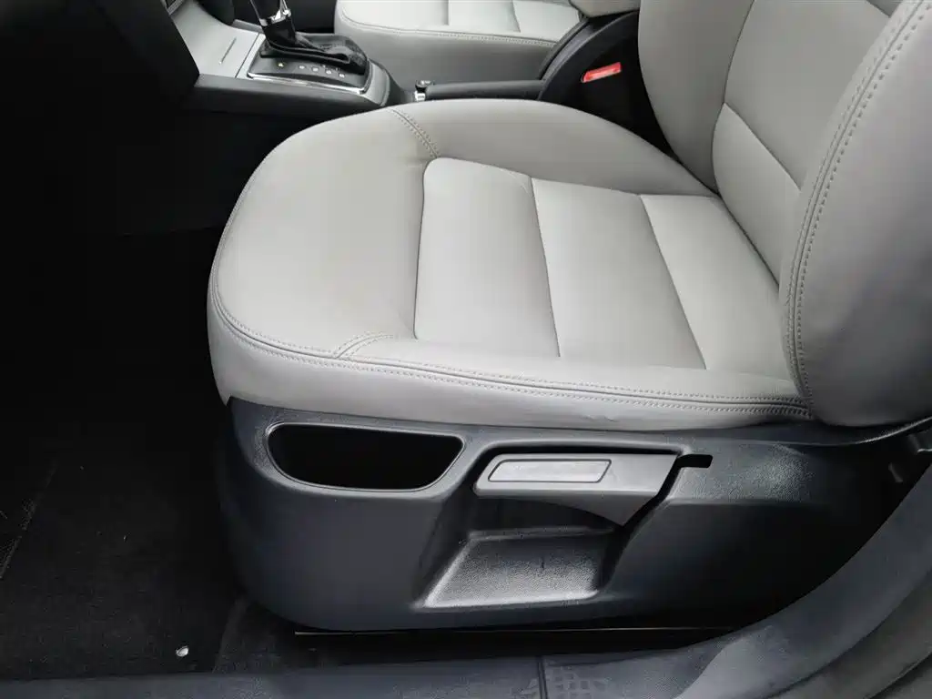 Skoda Octavia 2014 — фото 20