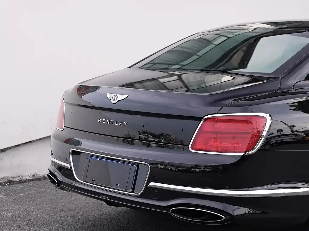 Bentley Flying Spur 2020 — фото 9