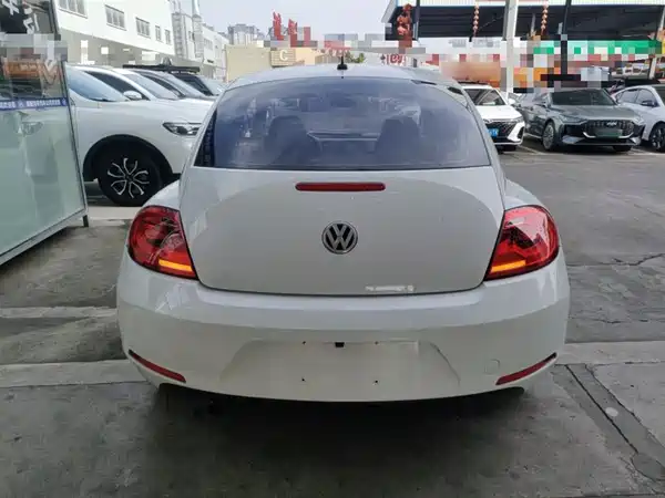 Volkswagen Beetle 2015