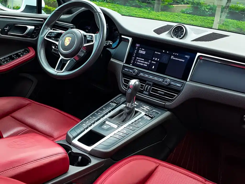 Porsche Macan 2020 — фото 8