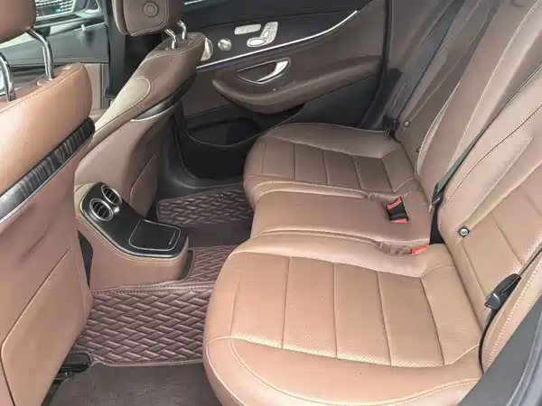 Mercedes-Benz E-Class 2023