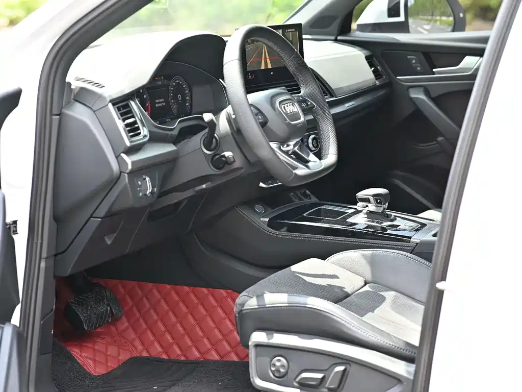 Audi Q5L Sportback 2021 — фото 4