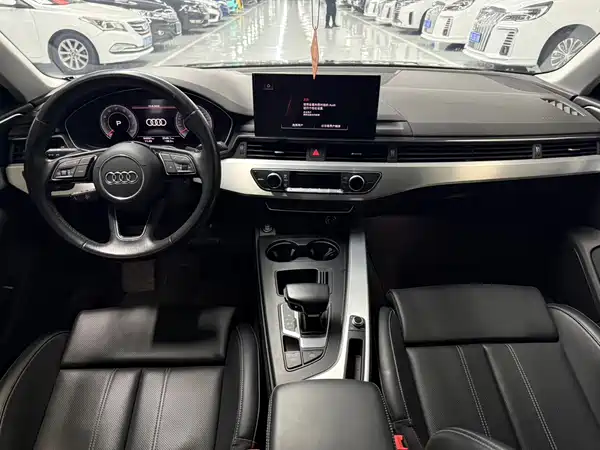 Audi A4L 2025