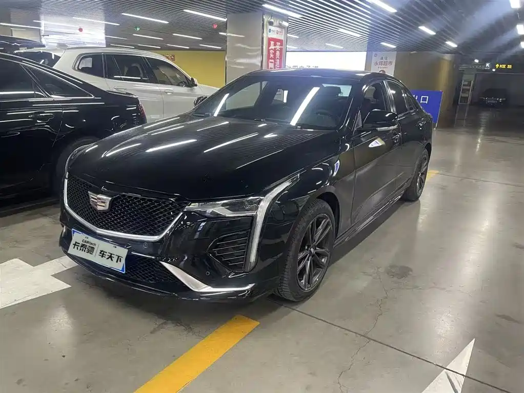 Cadillac CT4 2024