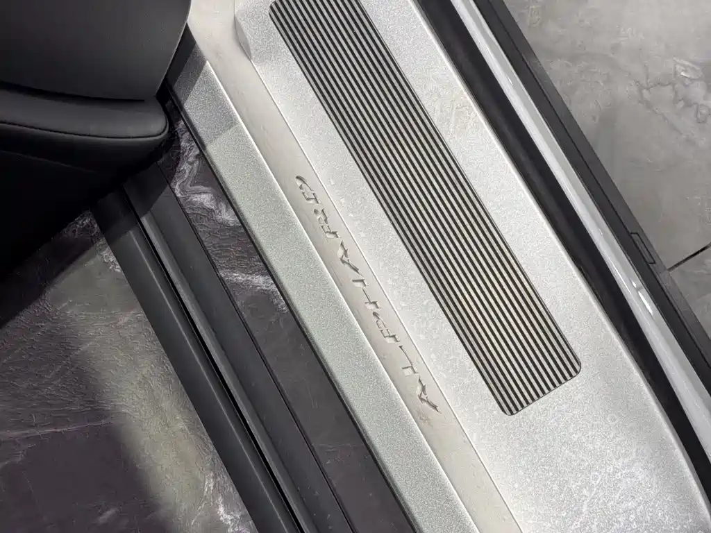 Toyota Vellfire 2024 — фото 23