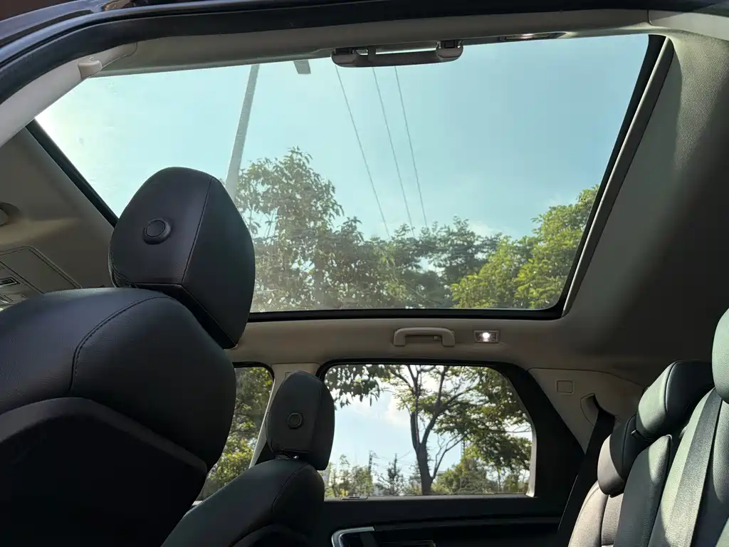 Land Rover Discovery Sport 2018 — фото 14