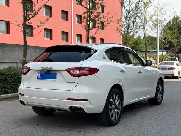 Maserati Levante 2017