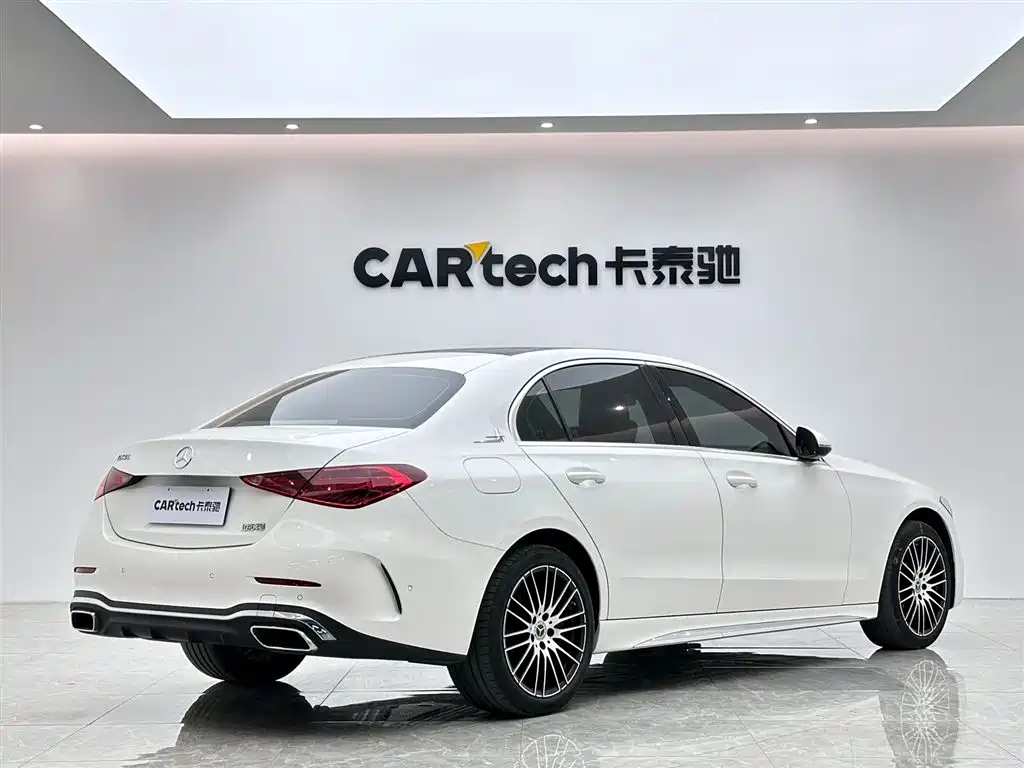 Mercedes-Benz C-Class 2024 — фото 5