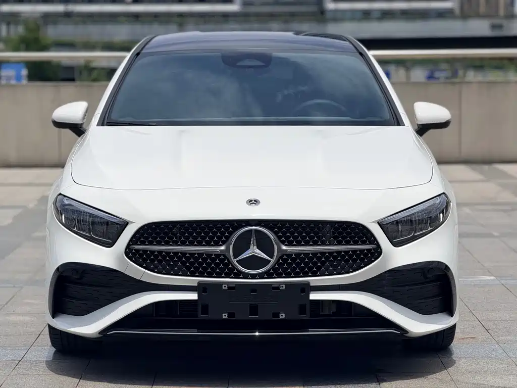 Mercedes-Benz A-Class 2025 — фото 2
