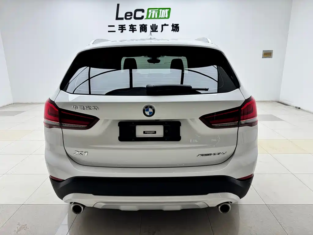 BMW X1 2022 — фото 14