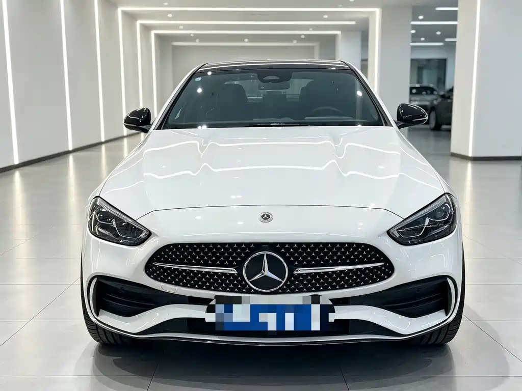 Mercedes-Benz C-Class 2024