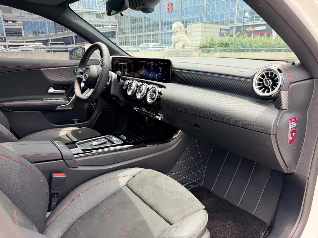 Mercedes-Benz A-Class 2025 — фото 15