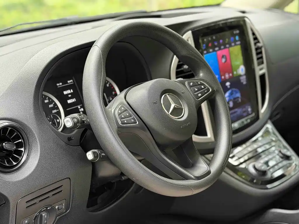 Mercedes-Benz Vito 2021 — фото 10